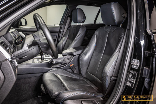BMW 3 Serie Touring 320i M Sport Edition|Trekhaak|NAP|Leder