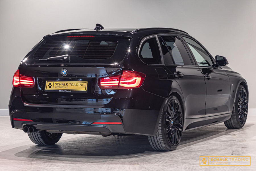 BMW 3 Serie Touring 320i M Sport Edition|Trekhaak|NAP|Leder