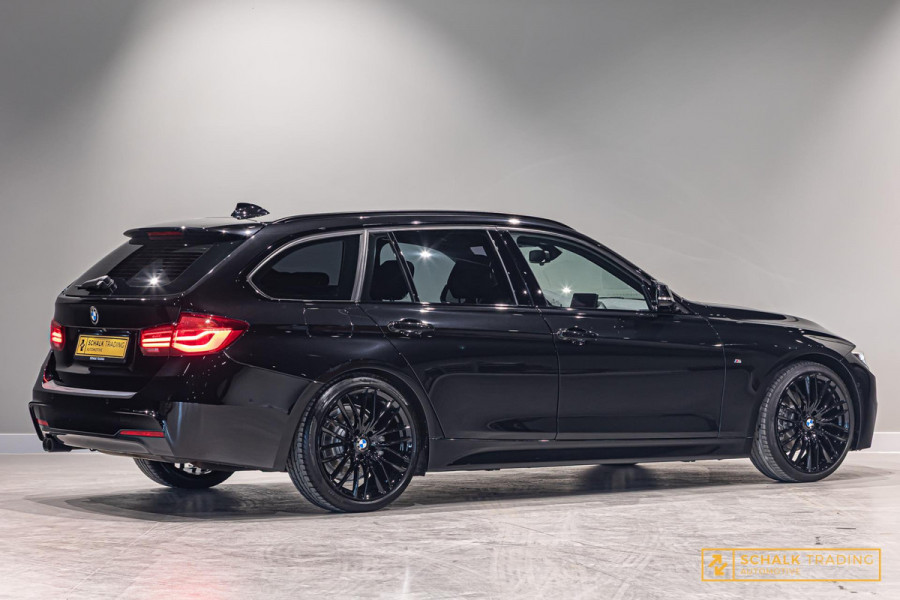 BMW 3 Serie Touring 320i M Sport Edition|Trekhaak|NAP|Leder