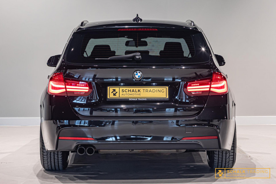 BMW 3 Serie Touring 320i M Sport Edition|Trekhaak|NAP|Leder
