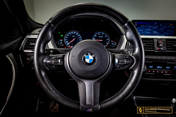 BMW 3 Serie Touring 320i M Sport Edition|Trekhaak|NAP|Leder