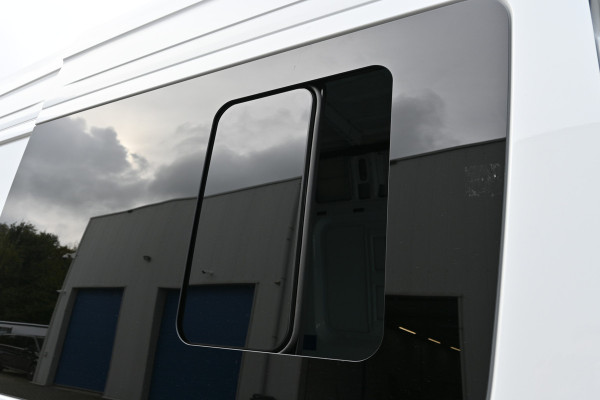 Mercedes-Benz Sprinter 319 CDI 4x4 L2H2 Pro Draaistoelen, LED, 360 Graden Camera, Navigatie