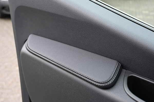 Mercedes-Benz Sprinter 319 CDI 4x4 L2H2 Pro Draaistoelen, LED, 360 Graden Camera, Navigatie