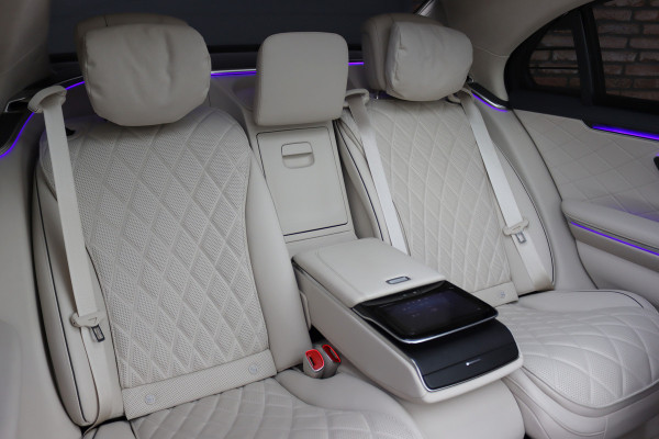 Mercedes-Benz S-Klasse 580 V8 4MATIC Lang AMG Line | Airmatic | Achterasbesturing | Distronic+ | Standkachel | Burmester | HUD | Zonweringspakket | MBUX Tablet | Exclusief Leder | Digital Light | 3D-Display | Mercedes-Benz S-Klasse 580 V8 4MATIC Lang AMG Line | Airmatic | Achterasbesturing | Distronic+ | Standkachel | Burmester | HUD | Zonweringspakket | MBUX Tablet | Exclusief Leder | Digital Light | 3D-Display |