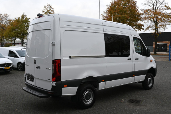 Mercedes-Benz Sprinter 319 CDI 4x4 L2H2 Pro Draaistoelen, LED, 360 Graden Camera, Navigatie