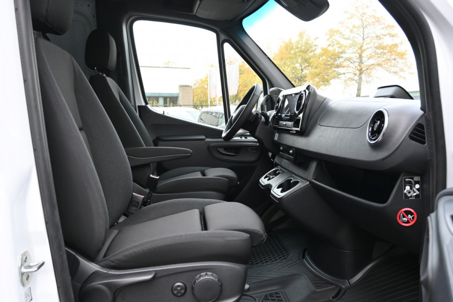 Mercedes-Benz Sprinter 319 CDI 4x4 L2H2 Pro Draaistoelen, LED, 360 Graden Camera, Navigatie