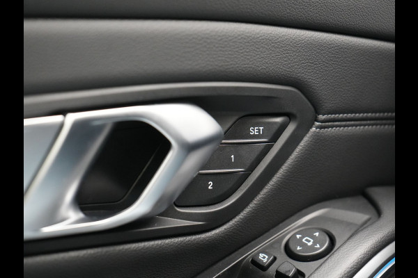 BMW 3 Serie Touring 330e Luxury Line Plug In Hybrid 293pk Dealer O.H PHEV | Panodak | Adaptive Cruise | 360 Camera | Lederen Sportstoelen Memory & Verwarmd | Harman & Kardon |  Apple Carplay | Sfeerverlichting | Blis | Virtual | Navigatie | DAB | 19"L.M | BMW 3 Serie Touring 330e Luxury Line Plug In Hybrid 293pk Dealer O.H PHEV | Panodak | Adaptive Cruise | 360 Camera | Lederen Sportstoelen Memory & Verwarmd | Harman & Kardon |  Apple Carplay | Sfeerverlichting | Blis | Virtual | Navigatie | DAB | 19"L.M |