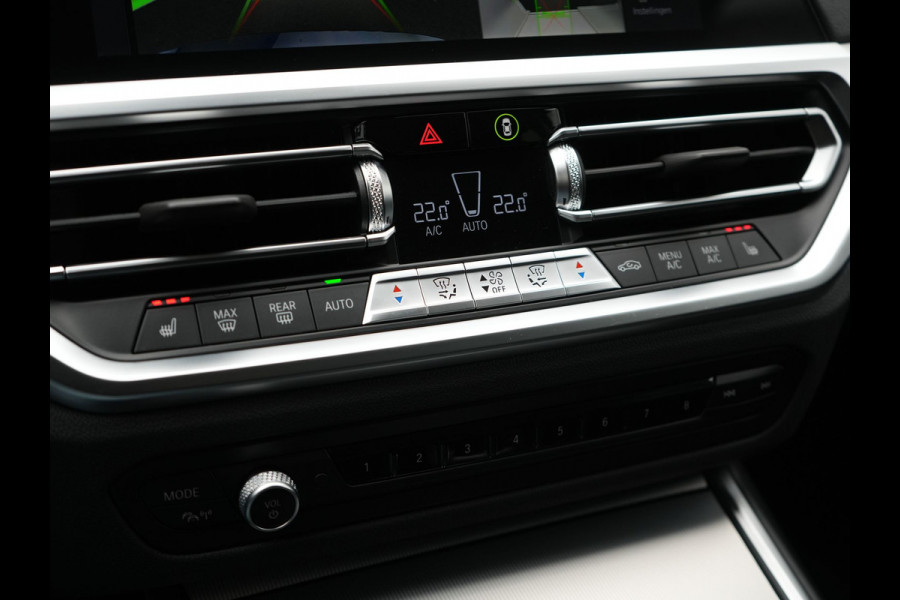 BMW 3 Serie Touring 330e Luxury Line Plug In Hybrid 293pk Dealer O.H PHEV | Panodak | Adaptive Cruise | 360 Camera | Lederen Sportstoelen Memory & Verwarmd | Harman & Kardon |  Apple Carplay | Sfeerverlichting | Blis | Virtual | Navigatie | DAB | 19"L.M | BMW 3 Serie Touring 330e Luxury Line Plug In Hybrid 293pk Dealer O.H PHEV | Panodak | Adaptive Cruise | 360 Camera | Lederen Sportstoelen Memory & Verwarmd | Harman & Kardon |  Apple Carplay | Sfeerverlichting | Blis | Virtual | Navigatie | DAB | 19"L.M |