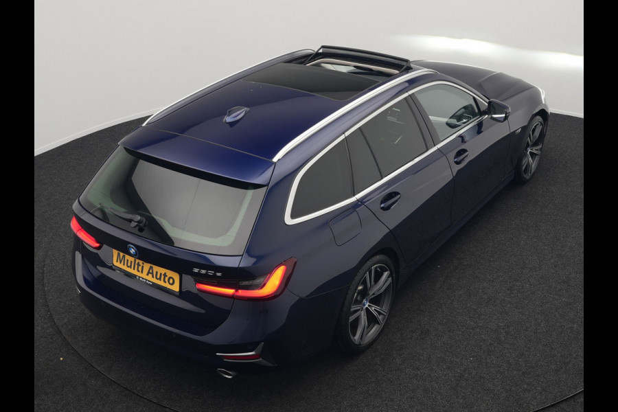 BMW 3 Serie Touring 330e Luxury Line Plug In Hybrid 293pk Dealer O.H PHEV | Panodak | Adaptive Cruise | 360 Camera | Lederen Sportstoelen Memory & Verwarmd | Harman & Kardon |  Apple Carplay | Sfeerverlichting | Blis | Virtual | Navigatie | DAB | 19"L.M | BMW 3 Serie Touring 330e Luxury Line Plug In Hybrid 293pk Dealer O.H PHEV | Panodak | Adaptive Cruise | 360 Camera | Lederen Sportstoelen Memory & Verwarmd | Harman & Kardon |  Apple Carplay | Sfeerverlichting | Blis | Virtual | Navigatie | DAB | 19"L.M |