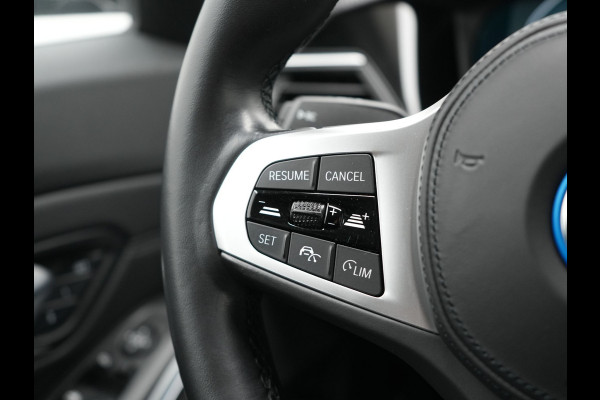 BMW 3 Serie Touring 330e Luxury Line Plug In Hybrid 293pk Dealer O.H PHEV | Panodak | Adaptive Cruise | 360 Camera | Lederen Sportstoelen Memory & Verwarmd | Harman & Kardon |  Apple Carplay | Sfeerverlichting | Blis | Virtual | Navigatie | DAB | 19"L.M | BMW 3 Serie Touring 330e Luxury Line Plug In Hybrid 293pk Dealer O.H PHEV | Panodak | Adaptive Cruise | 360 Camera | Lederen Sportstoelen Memory & Verwarmd | Harman & Kardon |  Apple Carplay | Sfeerverlichting | Blis | Virtual | Navigatie | DAB | 19"L.M |
