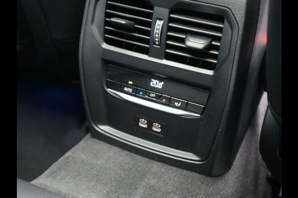 BMW 3 Serie Touring 330e Luxury Line Plug In Hybrid 293pk Dealer O.H PHEV | Panodak | Adaptive Cruise | 360 Camera | Lederen Sportstoelen Memory & Verwarmd | Harman & Kardon |  Apple Carplay | Sfeerverlichting | Blis | Virtual | Navigatie | DAB | 19"L.M | BMW 3 Serie Touring 330e Luxury Line Plug In Hybrid 293pk Dealer O.H PHEV | Panodak | Adaptive Cruise | 360 Camera | Lederen Sportstoelen Memory & Verwarmd | Harman & Kardon |  Apple Carplay | Sfeerverlichting | Blis | Virtual | Navigatie | DAB | 19"L.M |