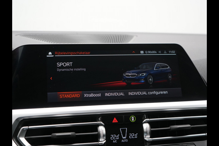 BMW 3 Serie Touring 330e Luxury Line Plug In Hybrid 293pk Dealer O.H PHEV | Panodak | Adaptive Cruise | 360 Camera | Lederen Sportstoelen Memory & Verwarmd | Harman & Kardon |  Apple Carplay | Sfeerverlichting | Blis | Virtual | Navigatie | DAB | 19"L.M | BMW 3 Serie Touring 330e Luxury Line Plug In Hybrid 293pk Dealer O.H PHEV | Panodak | Adaptive Cruise | 360 Camera | Lederen Sportstoelen Memory & Verwarmd | Harman & Kardon |  Apple Carplay | Sfeerverlichting | Blis | Virtual | Navigatie | DAB | 19"L.M |