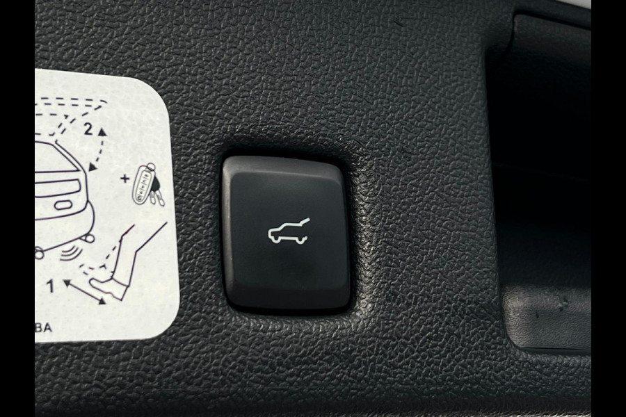 Ford Kuga 2.5 PHEV ST-Line X NL AUTO | ELEKTR KLEP | PANO | STUURWIEL VERW | STOELVERW | Ford Kuga 2.5 PHEV ST-Line X NL AUTO | ELEKTR KLEP | PANO | STUURWIEL VERW | STOELVERW |