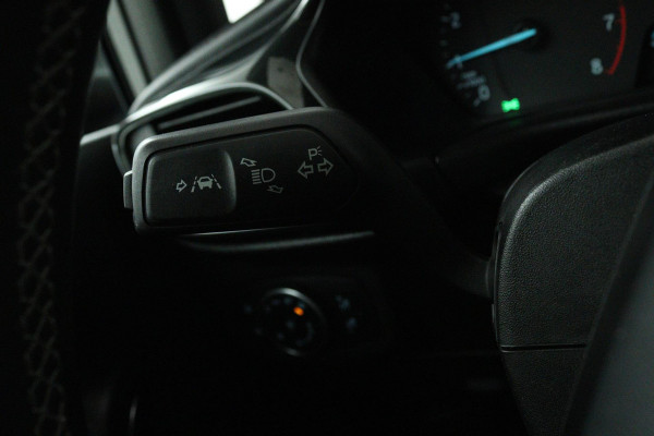 Ford Fiesta 1.0 EcoBoost ST-Line (STOEL/STUUR VERWARMING, CRUISE CONTROL, PARKEERSENSOREN, LANE-ASSIST, GOED ONDERHOUDEN)