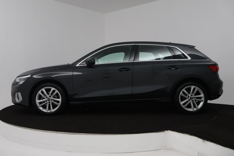 Audi A3 Sportback 30 TFSI Advanced edition (DIGITALE COCKPIT, LANE-ASSIST, CRUISE CONTROL ADAPTIEF, STOELVERWARMING, SENSOREN)