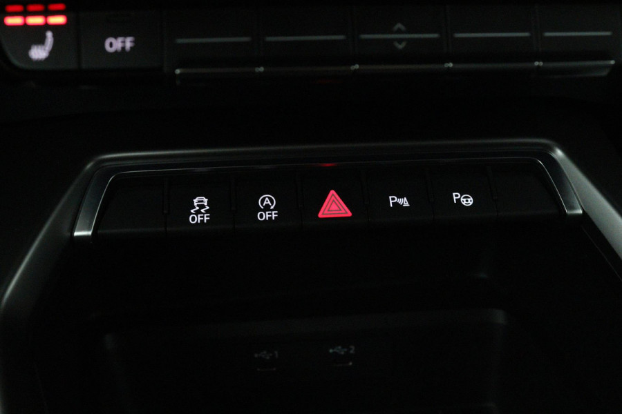 Audi A3 Sportback 30 TFSI Advanced edition (DIGITALE COCKPIT, LANE-ASSIST, CRUISE CONTROL ADAPTIEF, STOELVERWARMING, SENSOREN)