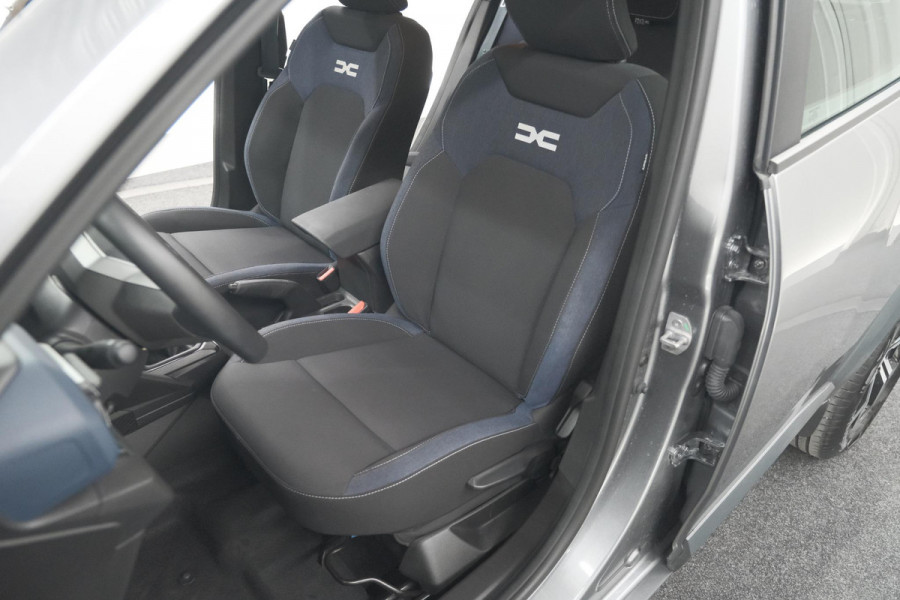 Dacia Duster TCe 130 mild hybrid Expression | Camera | Stoelverwarming | Apple Carplay | Navigatie Dacia Duster TCe 130 mild hybrid Expression | Camera | Stoelverwarming | Apple Carplay | Navigatie