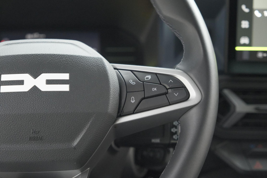 Dacia Duster TCe 130 mild hybrid Expression | Camera | Stoelverwarming | Apple Carplay | Navigatie Dacia Duster TCe 130 mild hybrid Expression | Camera | Stoelverwarming | Apple Carplay | Navigatie