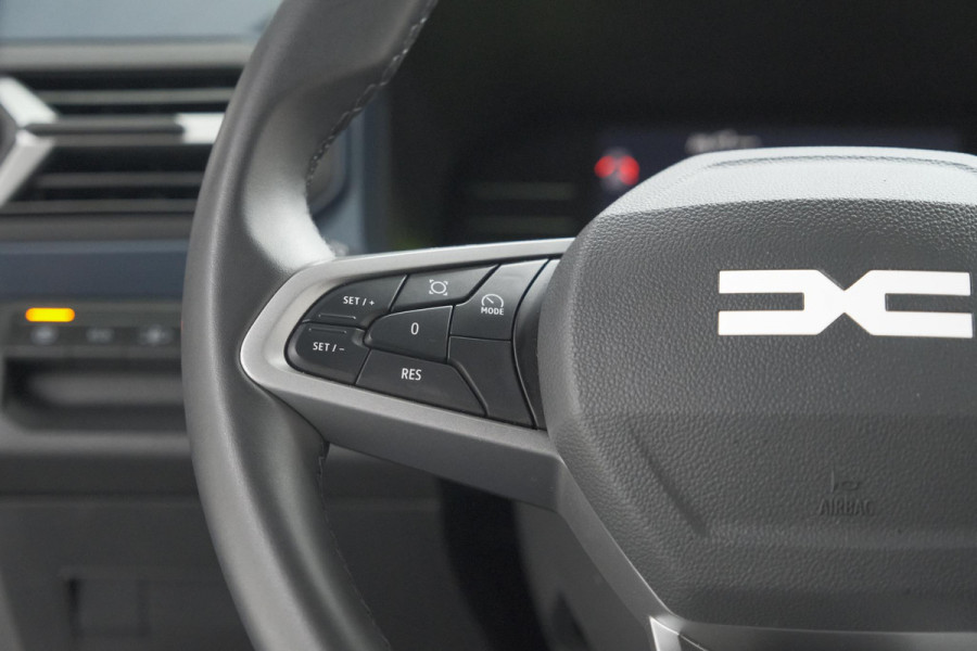 Dacia Duster TCe 130 mild hybrid Expression | Camera | Stoelverwarming | Apple Carplay | Navigatie Dacia Duster TCe 130 mild hybrid Expression | Camera | Stoelverwarming | Apple Carplay | Navigatie