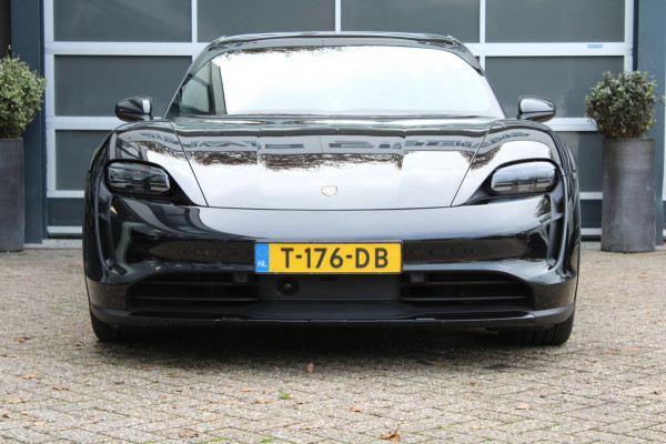 Porsche Taycan Cross Turismo 4 93 kWh Porsche Taycan Cross Turismo 4 93 kWh