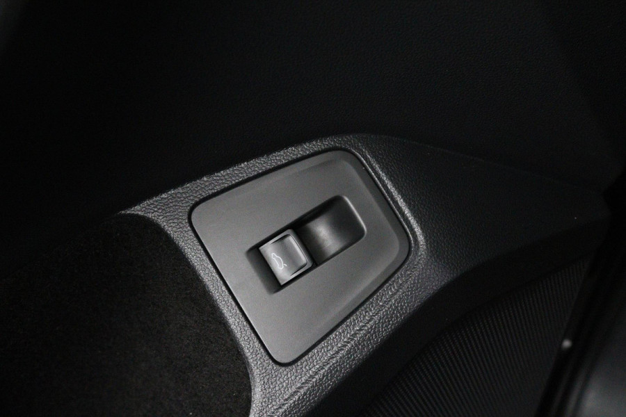 Volkswagen Tiguan Allspace 1.5 TSI Comfortline Business 7p. (PANORAMADAK, DIGITALE COCKPIT, CAMERA, AUTOMAAT)