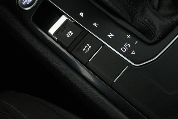 Volkswagen Tiguan Allspace 1.5 TSI Comfortline Business 7p. (PANORAMADAK, DIGITALE COCKPIT, CAMERA, AUTOMAAT)