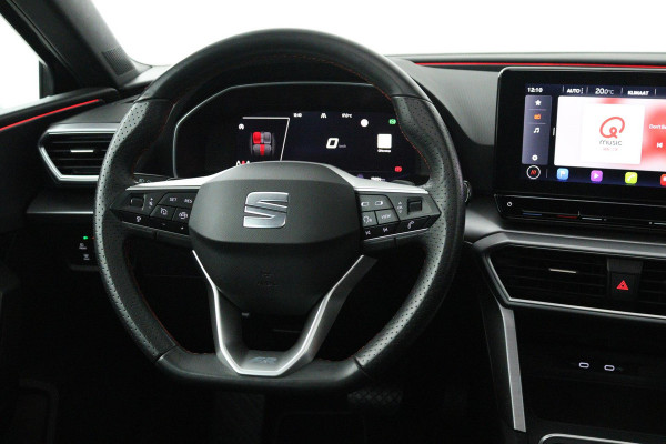 Seat Leon 1.0 eTSI FR Business Intense (PANORAMADAK, TREKHAAK, SFEERVERLICHTING, CAMERA, CARPLAY. CRUISE CONTROL ADAPTIEF)