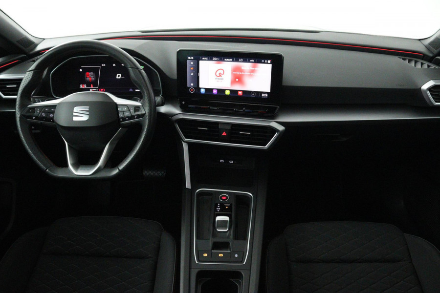 Seat Leon 1.0 eTSI FR Business Intense (PANORAMADAK, TREKHAAK, SFEERVERLICHTING, CAMERA, CARPLAY. CRUISE CONTROL ADAPTIEF)