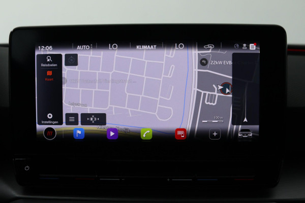 Seat Leon 1.0 eTSI FR Business Intense (PANORAMADAK, TREKHAAK, SFEERVERLICHTING, CAMERA, CARPLAY. CRUISE CONTROL ADAPTIEF)