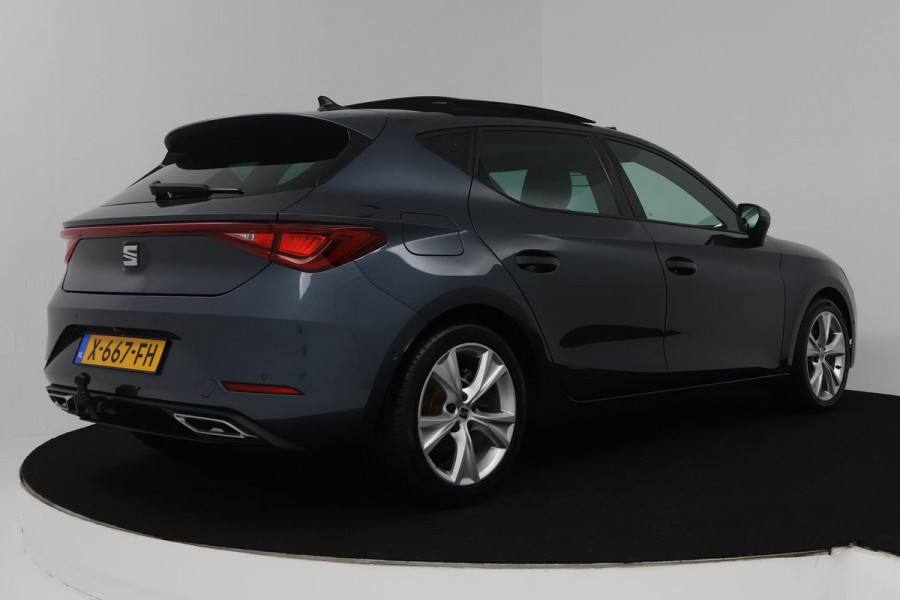 Seat Leon 1.0 eTSI FR Business Intense (PANORAMADAK, TREKHAAK, SFEERVERLICHTING, CAMERA, CARPLAY. CRUISE CONTROL ADAPTIEF)
