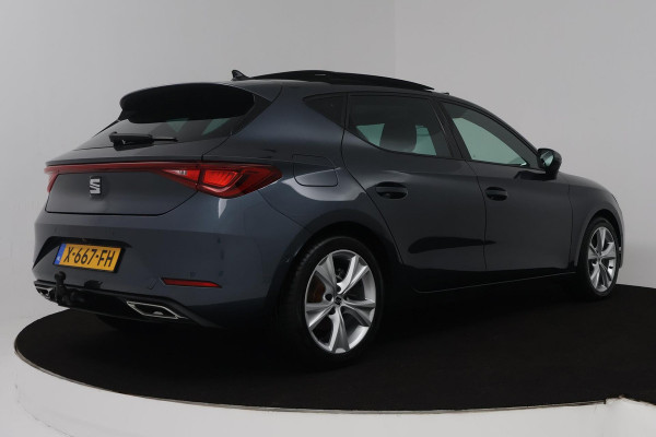 Seat Leon 1.0 eTSI FR Business Intense (PANORAMADAK, TREKHAAK, SFEERVERLICHTING, CAMERA, CARPLAY. CRUISE CONTROL ADAPTIEF)