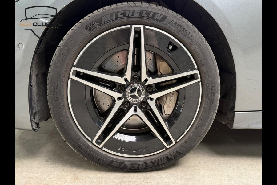 Mercedes-Benz C-Klasse 300 e AMG NIGHT FULL OPTION PANO|LANE|360|HUD Mercedes-Benz C-Klasse 300 e AMG NIGHT FULL OPTION PANO|LANE|360|HUD