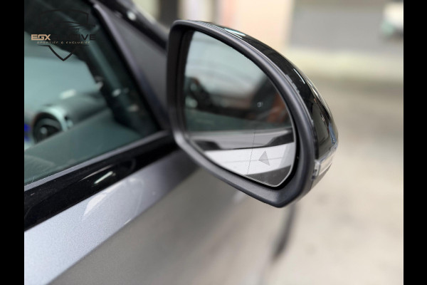 Mercedes-Benz C-Klasse 300 e AMG NIGHT FULL OPTION PANO|LANE|360|HUD Mercedes-Benz C-Klasse 300 e AMG NIGHT FULL OPTION PANO|LANE|360|HUD