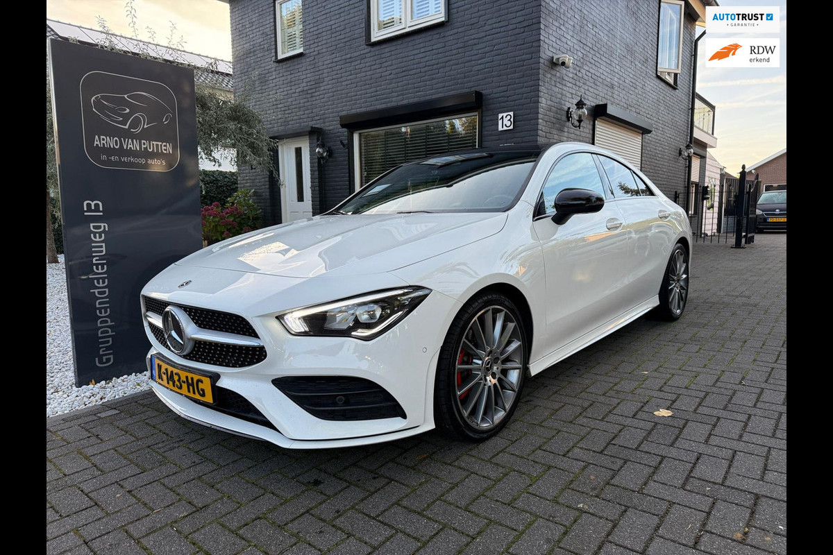 Mercedes-Benz CLA-Klasse 220 - AMG Line - Panoramadak - Camera Mercedes-Benz CLA-Klasse 220 - AMG Line - Panoramadak - Camera