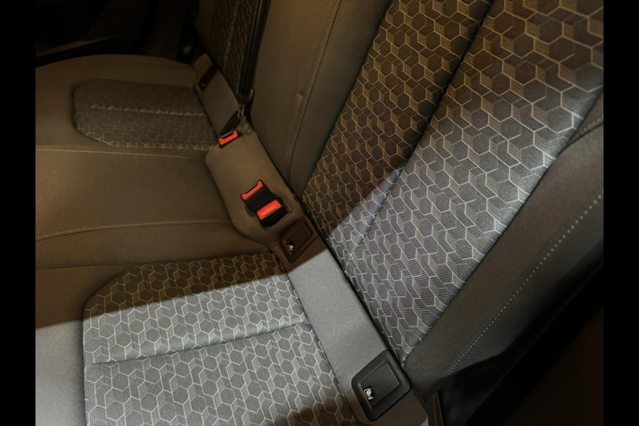 Audi A1 Sportback 25 TFSI Pro Line Garantie Carplay StoelVW Led Cruise Clima Navi Dab PDC Keyless Rijklaar Audi A1 Sportback 25 TFSI Pro Line Garantie Carplay StoelVW Led Cruise Clima Navi Dab PDC Keyless Rijklaar