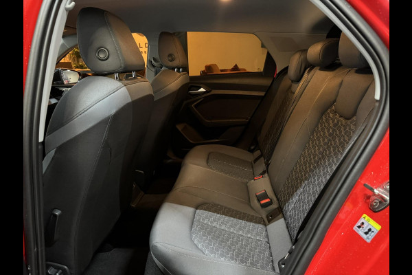 Audi A1 Sportback 25 TFSI Pro Line Garantie Carplay StoelVW Led Cruise Clima Navi Dab PDC Keyless Rijklaar Audi A1 Sportback 25 TFSI Pro Line Garantie Carplay StoelVW Led Cruise Clima Navi Dab PDC Keyless Rijklaar