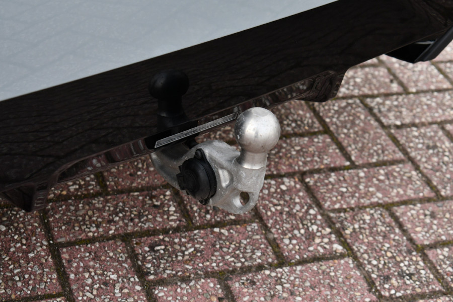 BMW 5 Serie Touring 520i M-Sport Pano Trekh B&W 21inch ACC 360 HUD Stoelventilatie Brooklyngrau