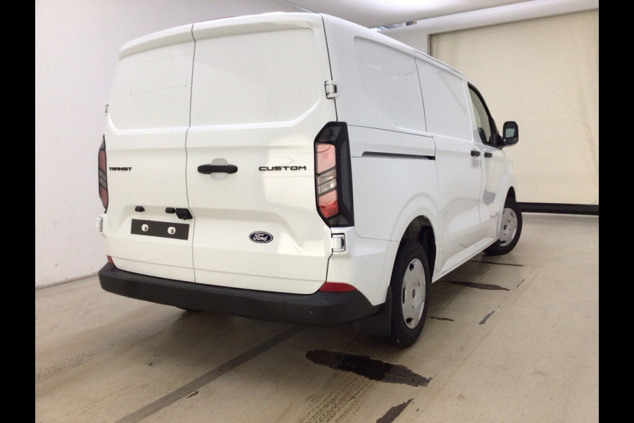 Ford Transit Custom 320 2.0 136 pk TDCI L1H1 Trend Fab.Gar. tot 09-2028 Adaptive Cruise Control, Navigatie, Camera, PDC V+A Ford Transit Custom 320 2.0 136 pk TDCI L1H1 Trend Fab.Gar. tot 09-2028 Adaptive Cruise Control, Navigatie, Camera, PDC V+A