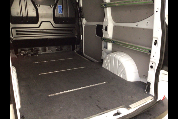 Ford Transit Custom 320 2.0 136 pk TDCI L1H1 Trend Fab.Gar. tot 09-2028 Adaptive Cruise Control, Navigatie, Camera, PDC V+A Ford Transit Custom 320 2.0 136 pk TDCI L1H1 Trend Fab.Gar. tot 09-2028 Adaptive Cruise Control, Navigatie, Camera, PDC V+A