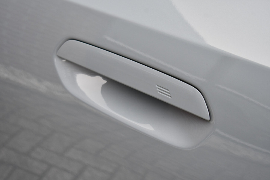 BMW 5 Serie Touring 520i M-Sport Pano Trekh B&W 21inch ACC 360 HUD Stoelventilatie Brooklyngrau