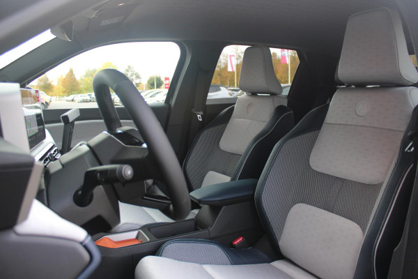 Renault 5 150PK COMFORT RANGE ROLAND-GARROS 52 kWh | NAVIGATIE SYSTEEM MET GOOGLE INTERGRATIE | HARMAN KARDON PREMIUM AUDIO | FULL LED KOPLAMPEN MET MICRO-OPTICS EN FRANSE VLAG | 10"R-LINK MULTIMEDIA | 18"GRONO LICHTMETALEN VELGEN | TWO-TONE CAROSSERIE KLEUR I.C.M. WARM TITANIUM DAKLIJSTEN | ELEKTRISCH VERWARMDE VOOR STOELEN / STUUR | BESTUURDERSSTOEL MET ELEKTRISCH VERSTELBARE LENDESTEUN | AUTOMATISCH INPARKEREN | FLANK GUARD PROTECTION | ADAPTIEVE CRUISE CONTROL MET STOP & GO | ACHTERUITRIJCAMERA | PRIVATIE GLASS | SFEERVERLICHTING IN DIVERSE KLEUREN |