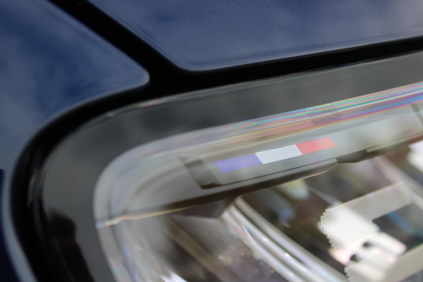 Renault 5 150PK COMFORT RANGE ROLAND-GARROS 52 kWh | NAVIGATIE SYSTEEM MET GOOGLE INTERGRATIE | HARMAN KARDON PREMIUM AUDIO | FULL LED KOPLAMPEN MET MICRO-OPTICS EN FRANSE VLAG | 10"R-LINK MULTIMEDIA | 18"GRONO LICHTMETALEN VELGEN | TWO-TONE CAROSSERIE KLEUR I.C.M. WARM TITANIUM DAKLIJSTEN | ELEKTRISCH VERWARMDE VOOR STOELEN / STUUR | BESTUURDERSSTOEL MET ELEKTRISCH VERSTELBARE LENDESTEUN | AUTOMATISCH INPARKEREN | FLANK GUARD PROTECTION | ADAPTIEVE CRUISE CONTROL MET STOP & GO | ACHTERUITRIJCAMERA | PRIVATIE GLASS | SFEERVERLICHTING IN DIVERSE KLEUREN |