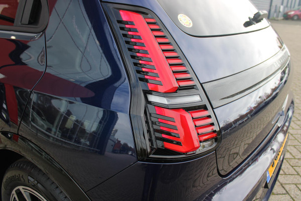 Renault 5 150PK COMFORT RANGE ROLAND-GARROS 52 kWh | NAVIGATIE SYSTEEM MET GOOGLE INTERGRATIE | HARMAN KARDON PREMIUM AUDIO | FULL LED KOPLAMPEN MET MICRO-OPTICS EN FRANSE VLAG | 10"R-LINK MULTIMEDIA | 18"GRONO LICHTMETALEN VELGEN | TWO-TONE CAROSSERIE KLEUR I.C.M. WARM TITANIUM DAKLIJSTEN | ELEKTRISCH VERWARMDE VOOR STOELEN / STUUR | BESTUURDERSSTOEL MET ELEKTRISCH VERSTELBARE LENDESTEUN | AUTOMATISCH INPARKEREN | FLANK GUARD PROTECTION | ADAPTIEVE CRUISE CONTROL MET STOP & GO | ACHTERUITRIJCAMERA | PRIVATIE GLASS | SFEERVERLICHTING IN DIVERSE KLEUREN |