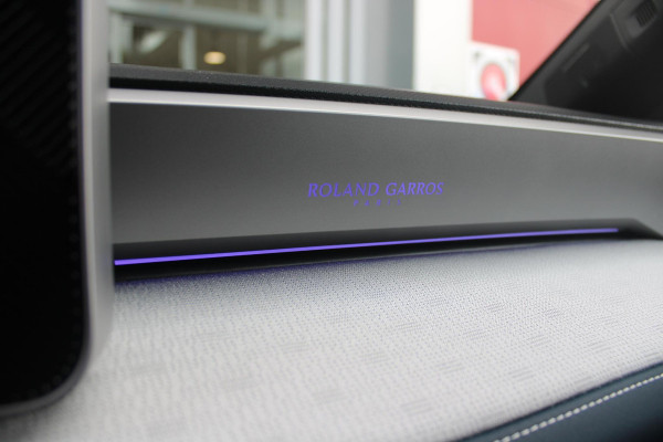 Renault 5 150PK COMFORT RANGE ROLAND-GARROS 52 kWh | NAVIGATIE SYSTEEM MET GOOGLE INTERGRATIE | HARMAN KARDON PREMIUM AUDIO | FULL LED KOPLAMPEN MET MICRO-OPTICS EN FRANSE VLAG | 10"R-LINK MULTIMEDIA | 18"GRONO LICHTMETALEN VELGEN | TWO-TONE CAROSSERIE KLEUR I.C.M. WARM TITANIUM DAKLIJSTEN | ELEKTRISCH VERWARMDE VOOR STOELEN / STUUR | BESTUURDERSSTOEL MET ELEKTRISCH VERSTELBARE LENDESTEUN | AUTOMATISCH INPARKEREN | FLANK GUARD PROTECTION | ADAPTIEVE CRUISE CONTROL MET STOP & GO | ACHTERUITRIJCAMERA | PRIVATIE GLASS | SFEERVERLICHTING IN DIVERSE KLEUREN |