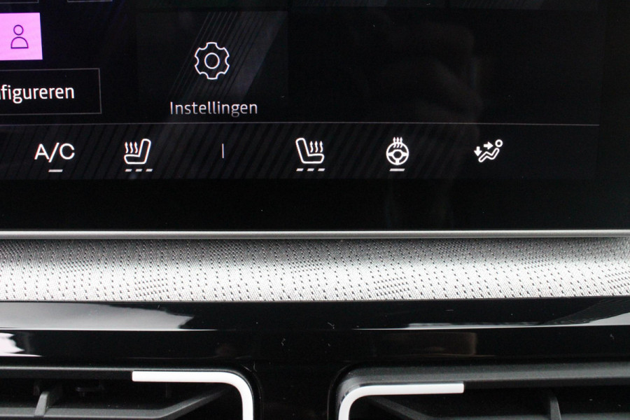 Renault 5 150PK COMFORT RANGE ROLAND-GARROS 52 kWh | NAVIGATIE SYSTEEM MET GOOGLE INTERGRATIE | HARMAN KARDON PREMIUM AUDIO | FULL LED KOPLAMPEN MET MICRO-OPTICS EN FRANSE VLAG | 10"R-LINK MULTIMEDIA | 18"GRONO LICHTMETALEN VELGEN | TWO-TONE CAROSSERIE KLEUR I.C.M. WARM TITANIUM DAKLIJSTEN | ELEKTRISCH VERWARMDE VOOR STOELEN / STUUR | BESTUURDERSSTOEL MET ELEKTRISCH VERSTELBARE LENDESTEUN | AUTOMATISCH INPARKEREN | FLANK GUARD PROTECTION | ADAPTIEVE CRUISE CONTROL MET STOP & GO | ACHTERUITRIJCAMERA | PRIVATIE GLASS | SFEERVERLICHTING IN DIVERSE KLEUREN |