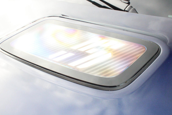 Renault 5 150PK COMFORT RANGE ROLAND-GARROS 52 kWh | NAVIGATIE SYSTEEM MET GOOGLE INTERGRATIE | HARMAN KARDON PREMIUM AUDIO | FULL LED KOPLAMPEN MET MICRO-OPTICS EN FRANSE VLAG | 10"R-LINK MULTIMEDIA | 18"GRONO LICHTMETALEN VELGEN | TWO-TONE CAROSSERIE KLEUR I.C.M. WARM TITANIUM DAKLIJSTEN | ELEKTRISCH VERWARMDE VOOR STOELEN / STUUR | BESTUURDERSSTOEL MET ELEKTRISCH VERSTELBARE LENDESTEUN | AUTOMATISCH INPARKEREN | FLANK GUARD PROTECTION | ADAPTIEVE CRUISE CONTROL MET STOP & GO | ACHTERUITRIJCAMERA | PRIVATIE GLASS | SFEERVERLICHTING IN DIVERSE KLEUREN |