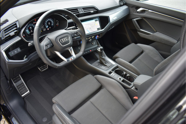 Audi Q3 45 TFSI e S-Line 245 Pk Black Ed Navi Leder Trekhaak 20 Inch Audi Q3 45 TFSI e S-Line 245 Pk Black Ed Navi Leder Trekhaak 20 Inch