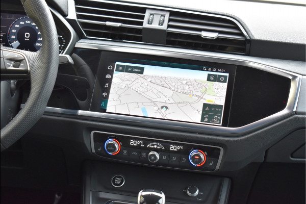 Audi Q3 45 TFSI e S-Line 245 Pk Black Ed Navi Leder Trekhaak 20 Inch Audi Q3 45 TFSI e S-Line 245 Pk Black Ed Navi Leder Trekhaak 20 Inch