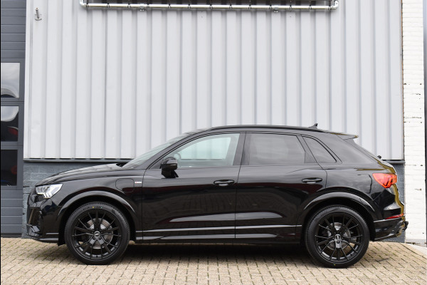 Audi Q3 45 TFSI e S-Line 245 Pk Black Ed Navi Leder Trekhaak 20 Inch Audi Q3 45 TFSI e S-Line 245 Pk Black Ed Navi Leder Trekhaak 20 Inch