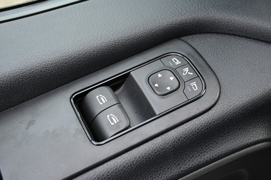 Mercedes-Benz Sprinter 317 CDI L3H2 Pro Smartphone integratie, 270 graden achterdeuren, Etc. Mercedes-Benz Sprinter 317 CDI L3H2 Pro Smartphone integratie, 270 graden achterdeuren, Etc.
